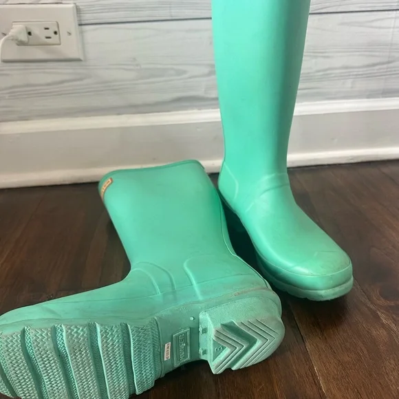 Hunter Green Rain Boots - Picture 3 of 7